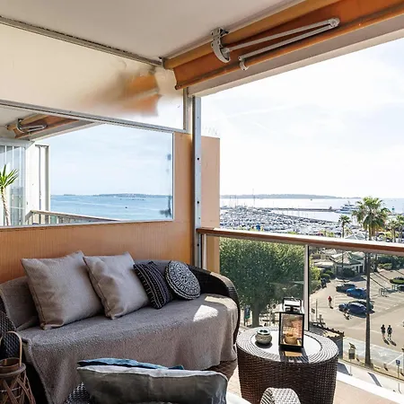 Emilie - Panoramic Sea Views Facing Paradise 발로리스