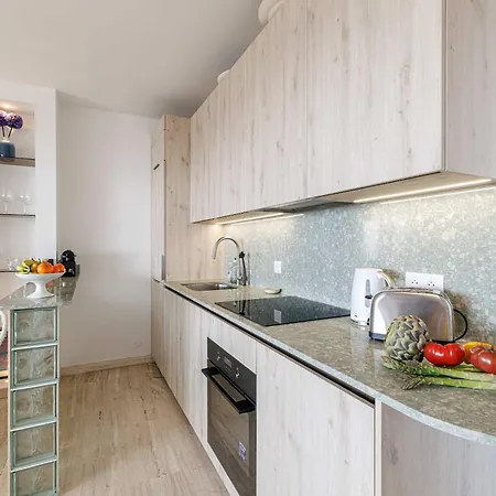 Emilie - Panoramic Sea Views Facing Paradise شقة