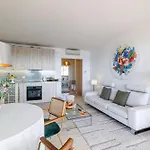 Emilie - Panoramic Sea Views Facing Paradise Apartmán *