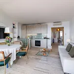 Emilie - Panoramic Sea Views Facing Paradise *