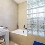 Emilie - Panoramic Sea Views Facing Paradise Apartmán