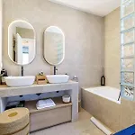 Emilie - Panoramic Sea Views Facing Paradise Apartmán
