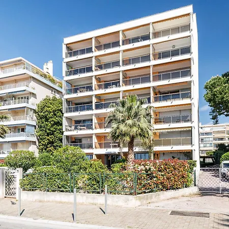 Emilie - Panoramic Sea Views Facing Paradise Apartment *