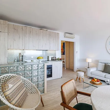 Emilie - Panoramic Sea Views Facing Paradise Lejlighed