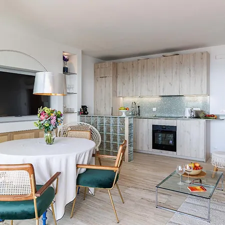 Emilie - Panoramic Sea Views Facing Paradise Vallauris